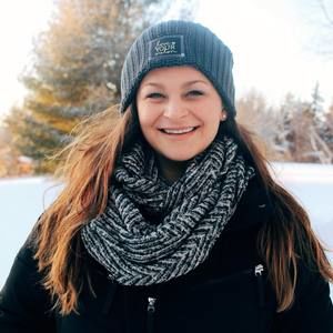 Meet your Posher, Emily